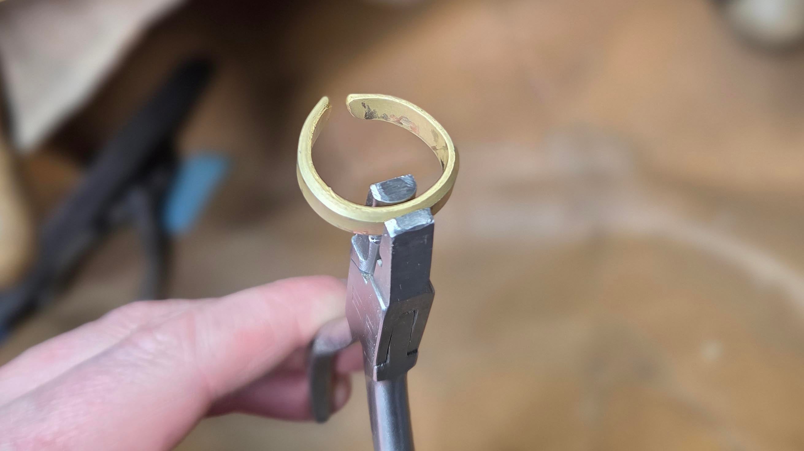 Can you melt down old jewellery to make wedding rings?