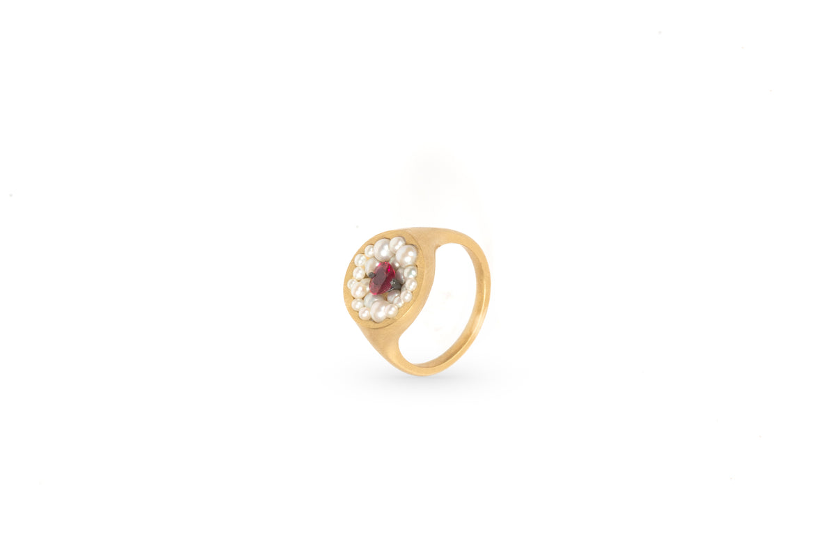 Whispered lore - Ruby heart ring