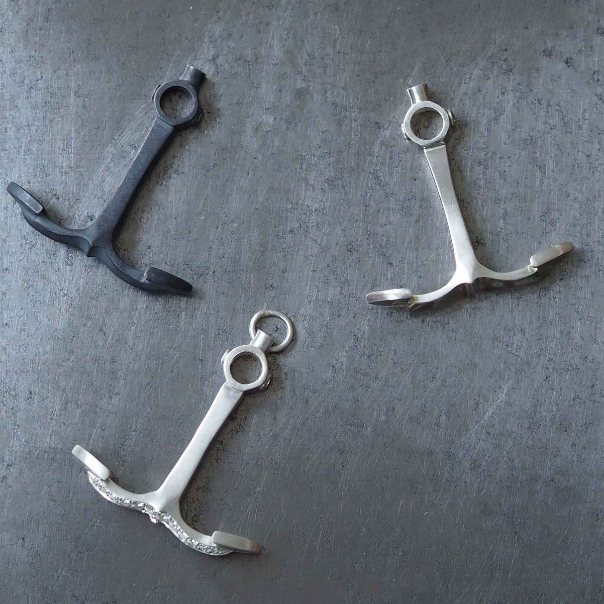 Oxidized silver anchor cufflinks