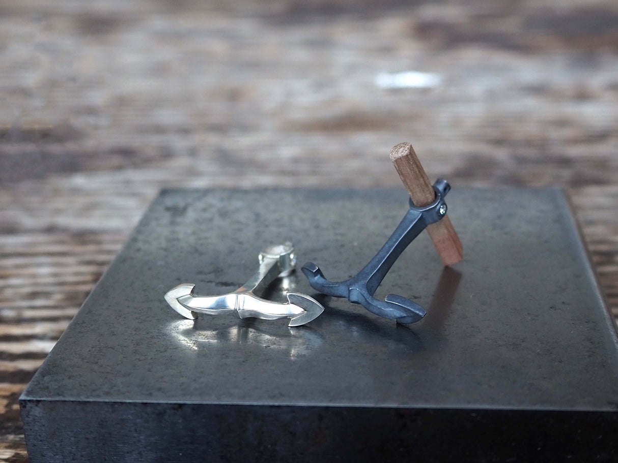 Oxidized silver anchor cufflinks