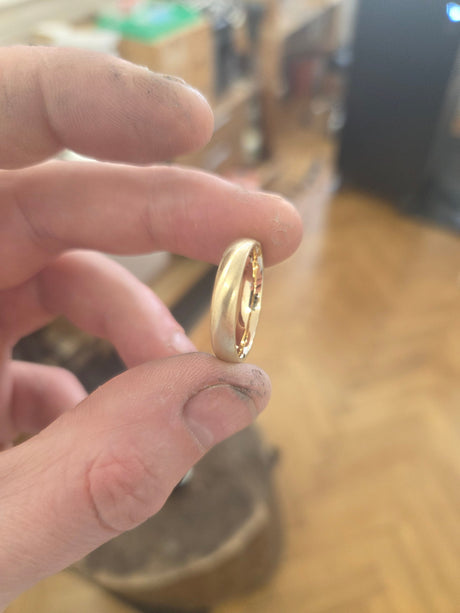 How Much Does It Cost to Resize a Ring in the UK? 2026 Price Guide