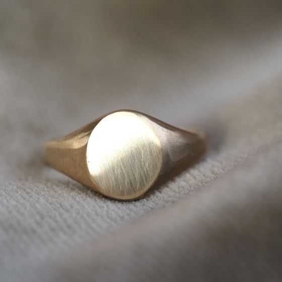 8 x 10mm Gold signet ring
