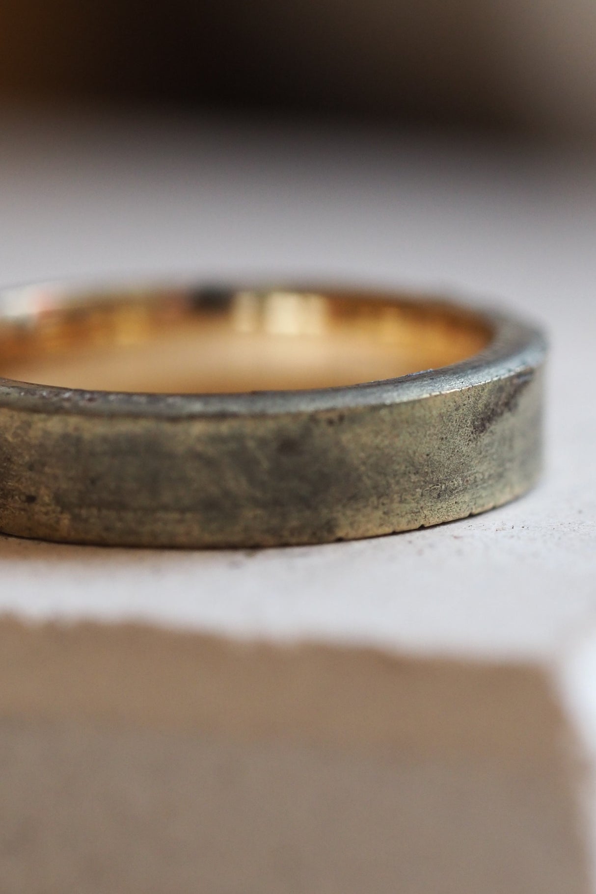 9ct gold rough finish heavy weight 4mm mens wedding ring