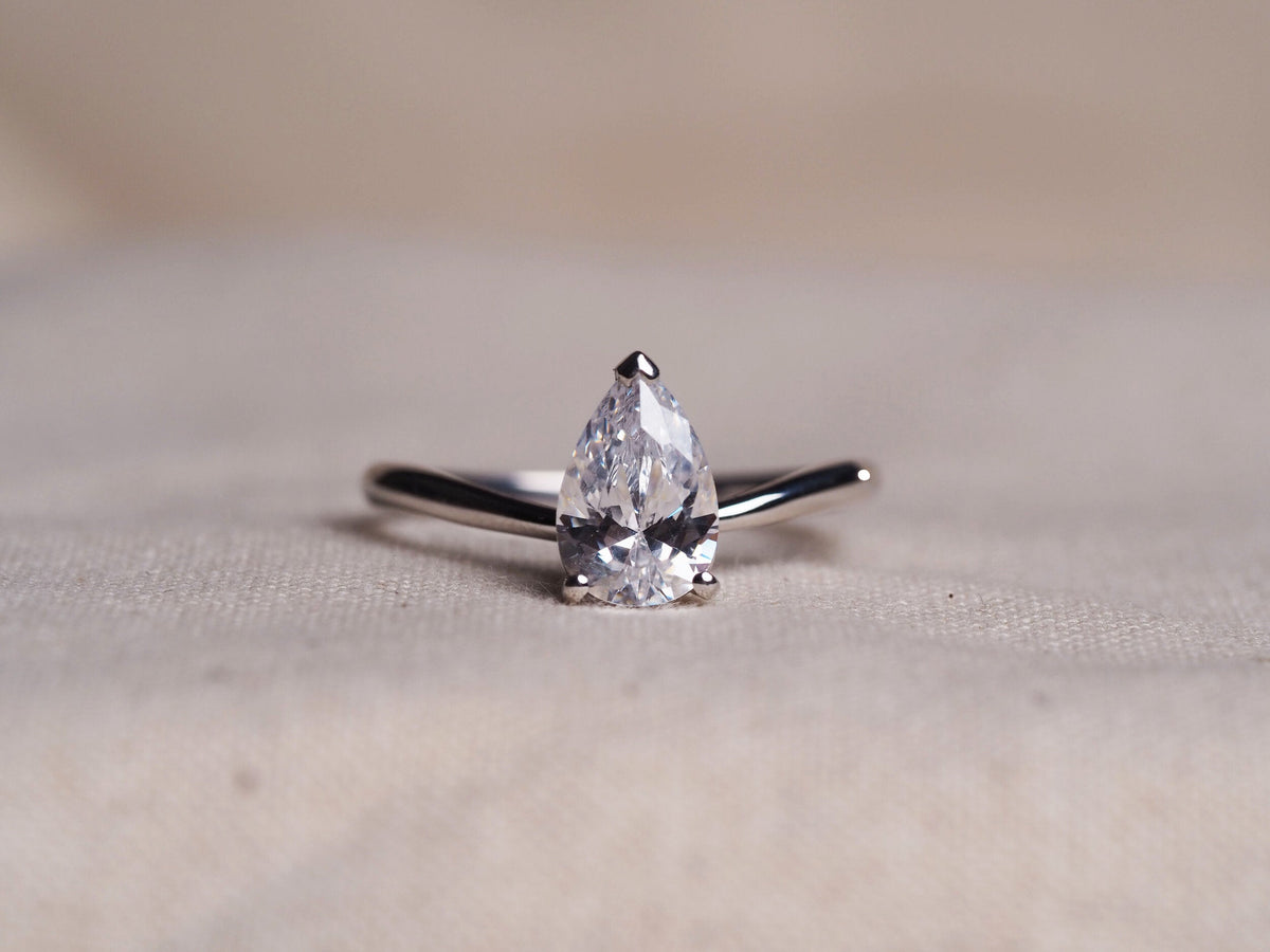 0.73ct Pear cut diamond engagement ring