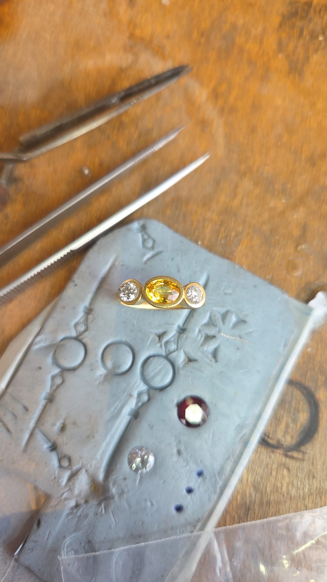 Yellow sapphire and diamond ring in 18ct yellow gold