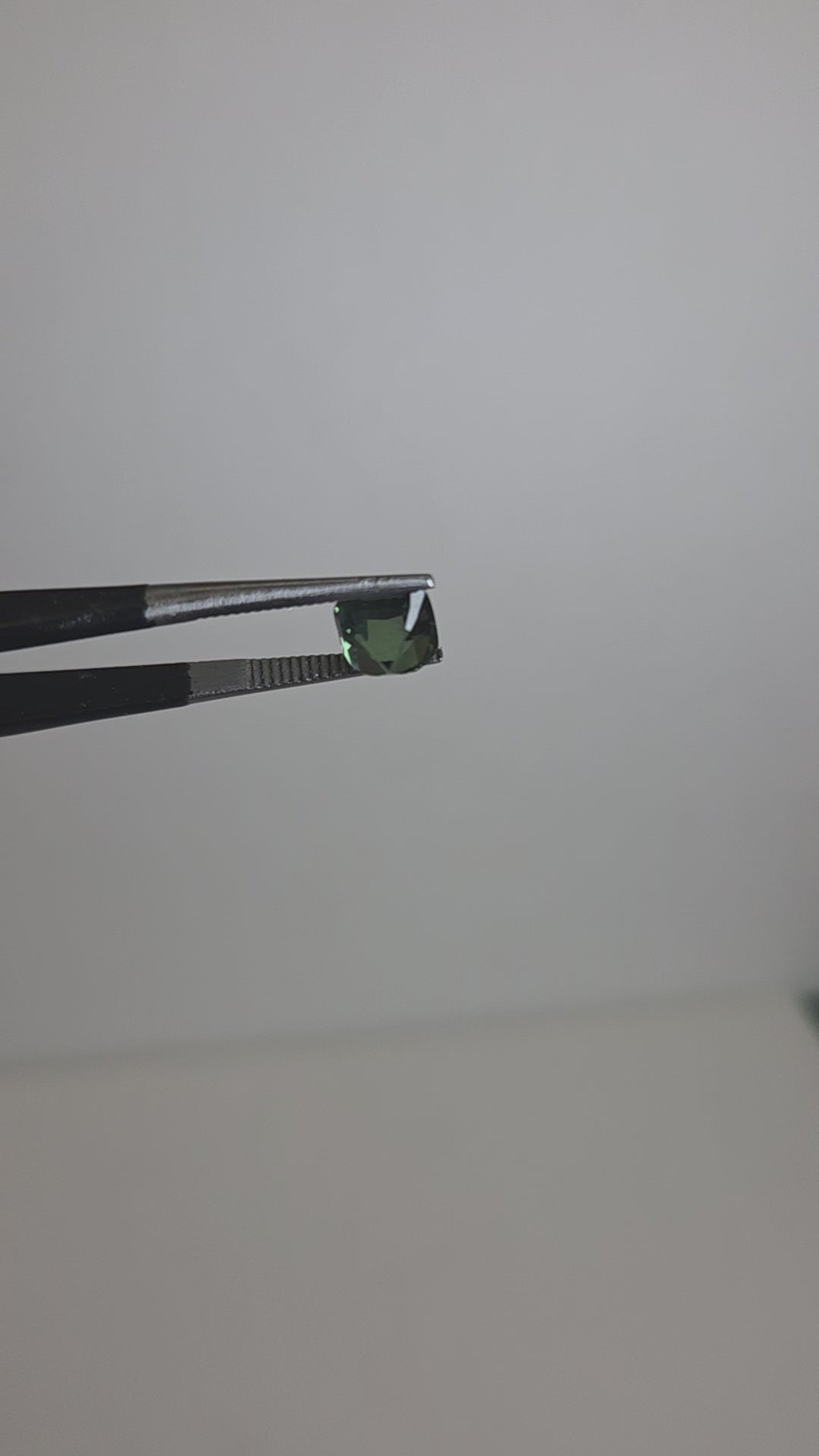 2.05ct Cushion cut green/teal sapphire